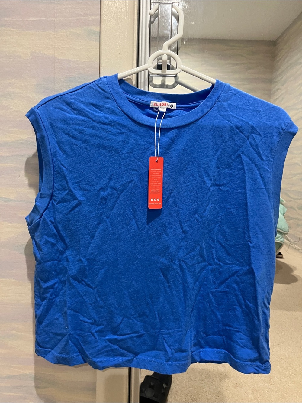 Sundry Bright Blue Muscle Tee Crop - Picture 3 of 3